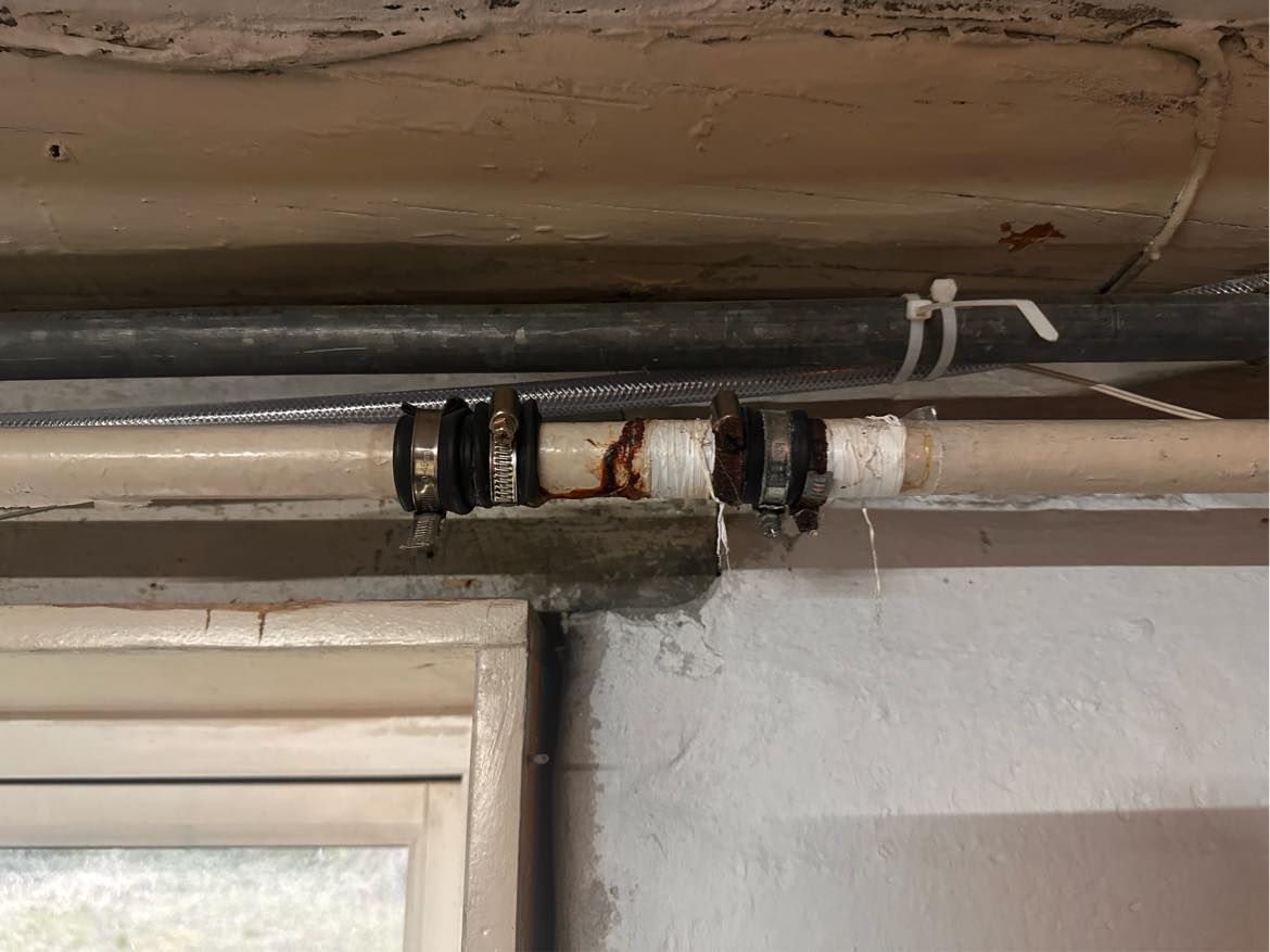 Fikse utæt vandrør