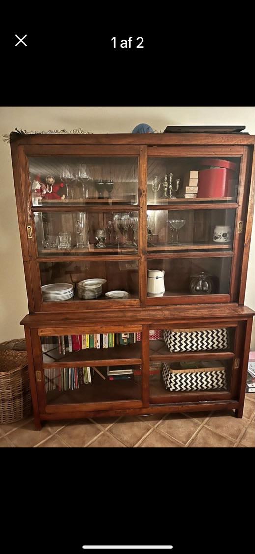 Transport/Afhentning af SKAB med glaslåger i GIVE i Jylland