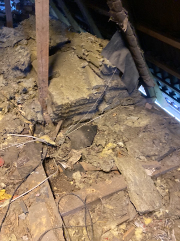 Bortskaffelse af Træ brædder, mineraluld og Halm