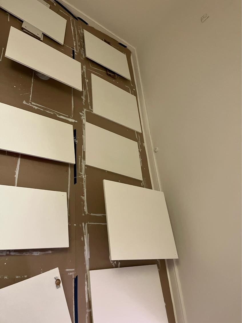 Bore, og skrue greb + hængsler og køkkenlåger op