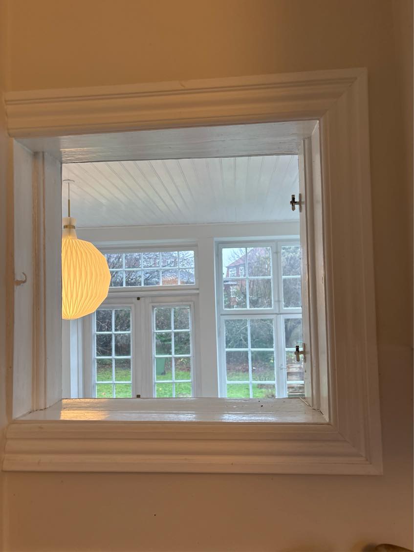 Lave hul i murstensvæg