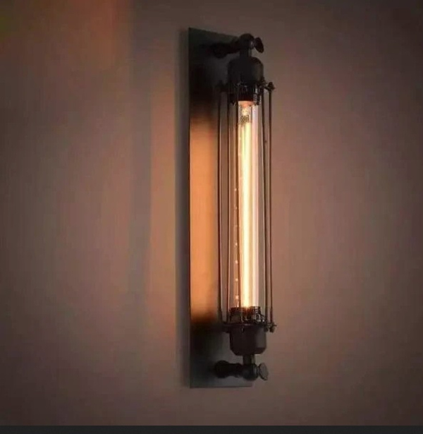Opsætning af lampe på badeværelse