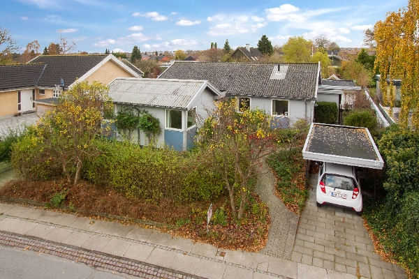 Male alt udendørs træværk