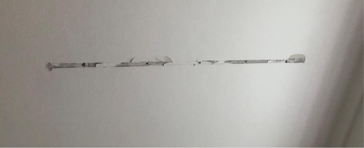 Maler opsætning af filt på blændet dør, lidt loftsmaling på steder som ikke rigtig vil bindes