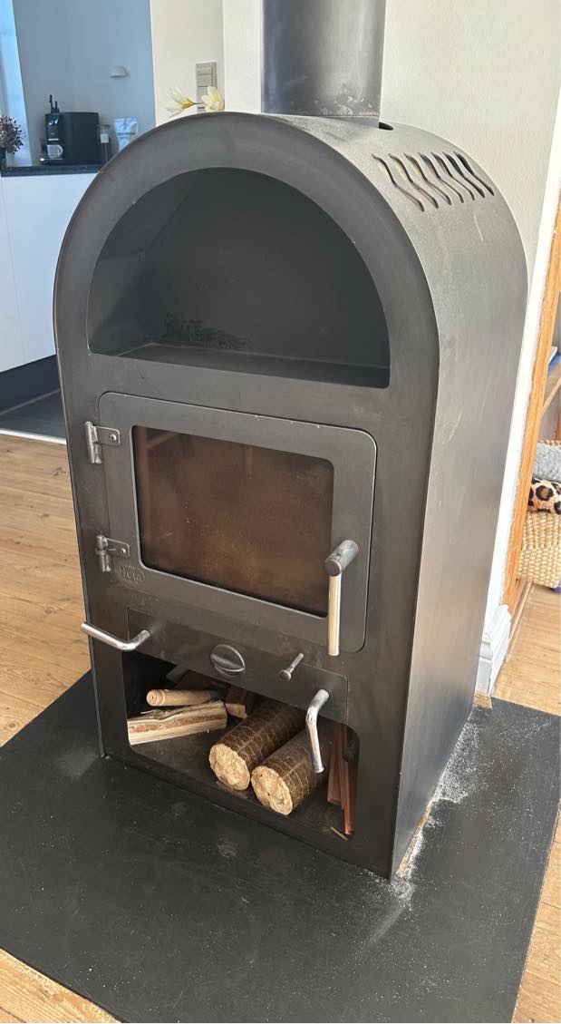 Afmontere og bortskaffe brændeovn