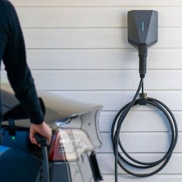 Hæng Elbil lader op