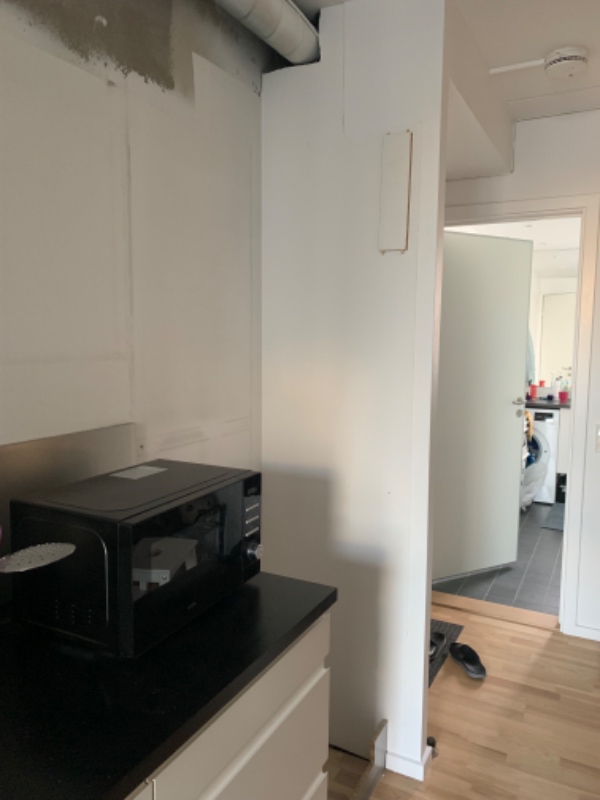 klargørelse af væg til nyt køkken, spartle, filt og male