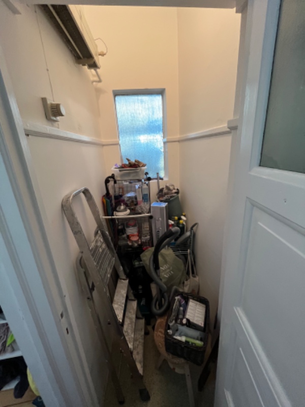 Opbevaringsløsning til lille depotrum i entreen