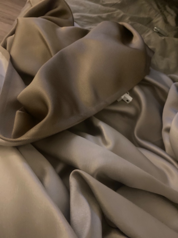 Montering af gardinskinne på gips loft