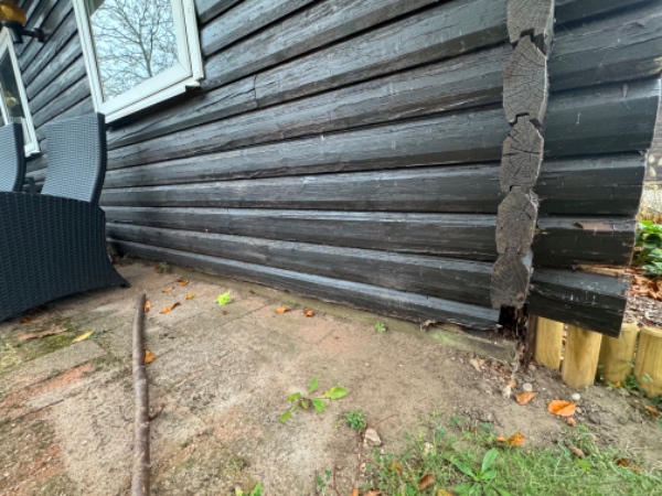 Udskift bjælker på træhus