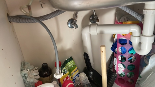 Vandtilslutning til vaskemaskine