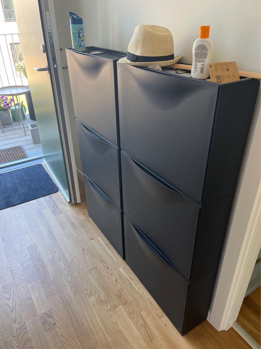 Ophæng af reoler, gardiner, lamper etc, montering af stige på køjeseng