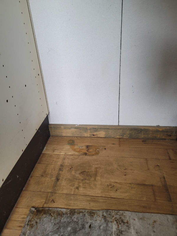 Floor sanding rækkehus 96m2