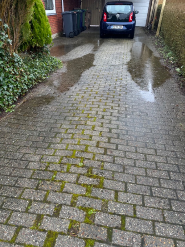 Omlægning af indkørselsfliser