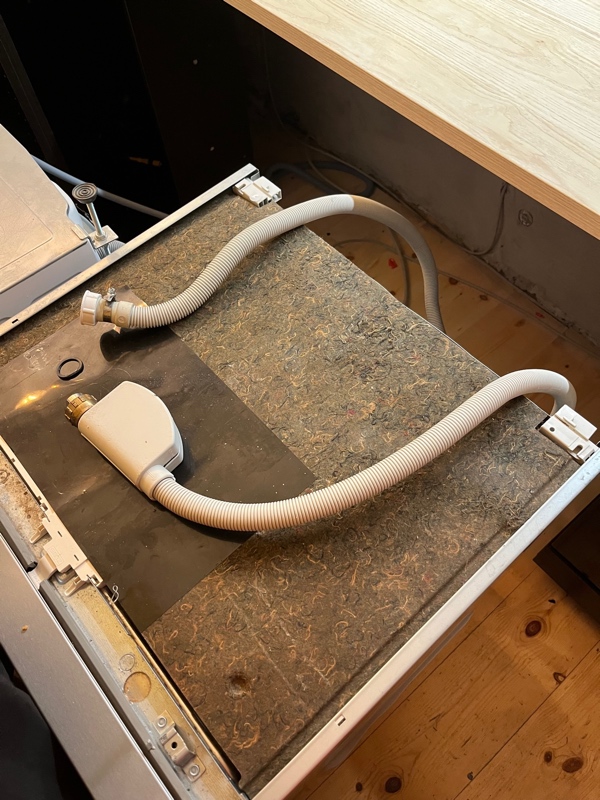 Montering af Opvaskemaskine og tilslutning af el. Hurtigst muligt