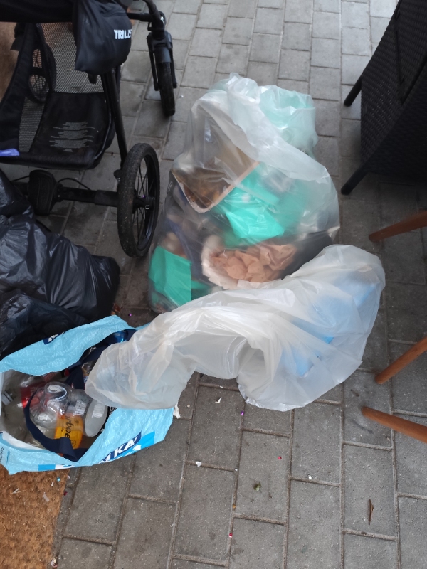 Fjernelse af affald blandet, både dagreno og blandet