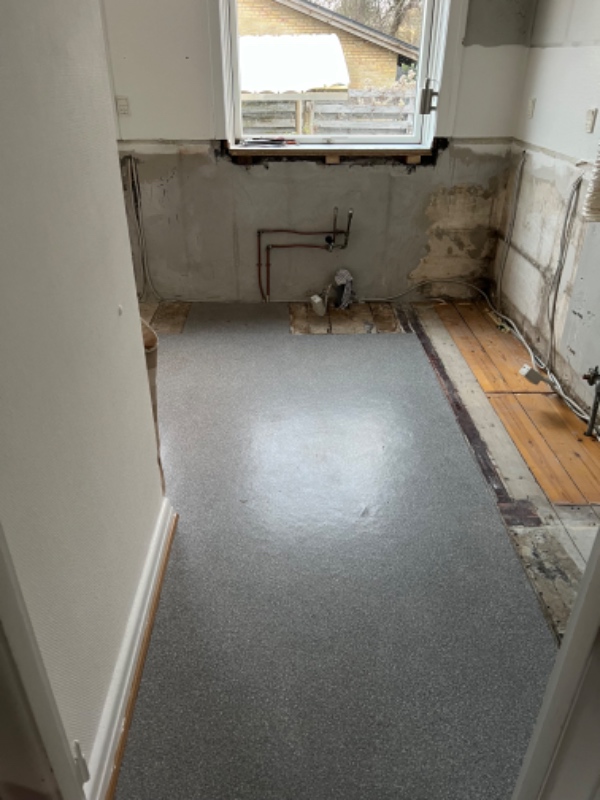 Lagt en linoleums gulv på i mit køkken