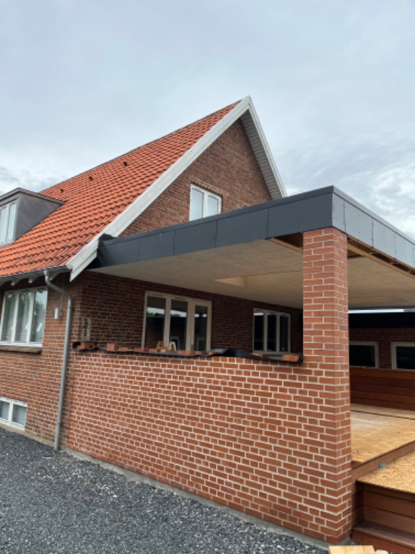 Slibning af træterrasse