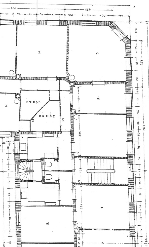 Ny el-tavle. Cirka 8 Nye stikkontakte.