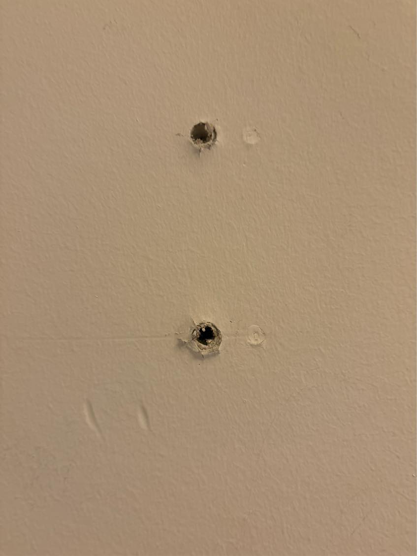 Sætte knagerække op