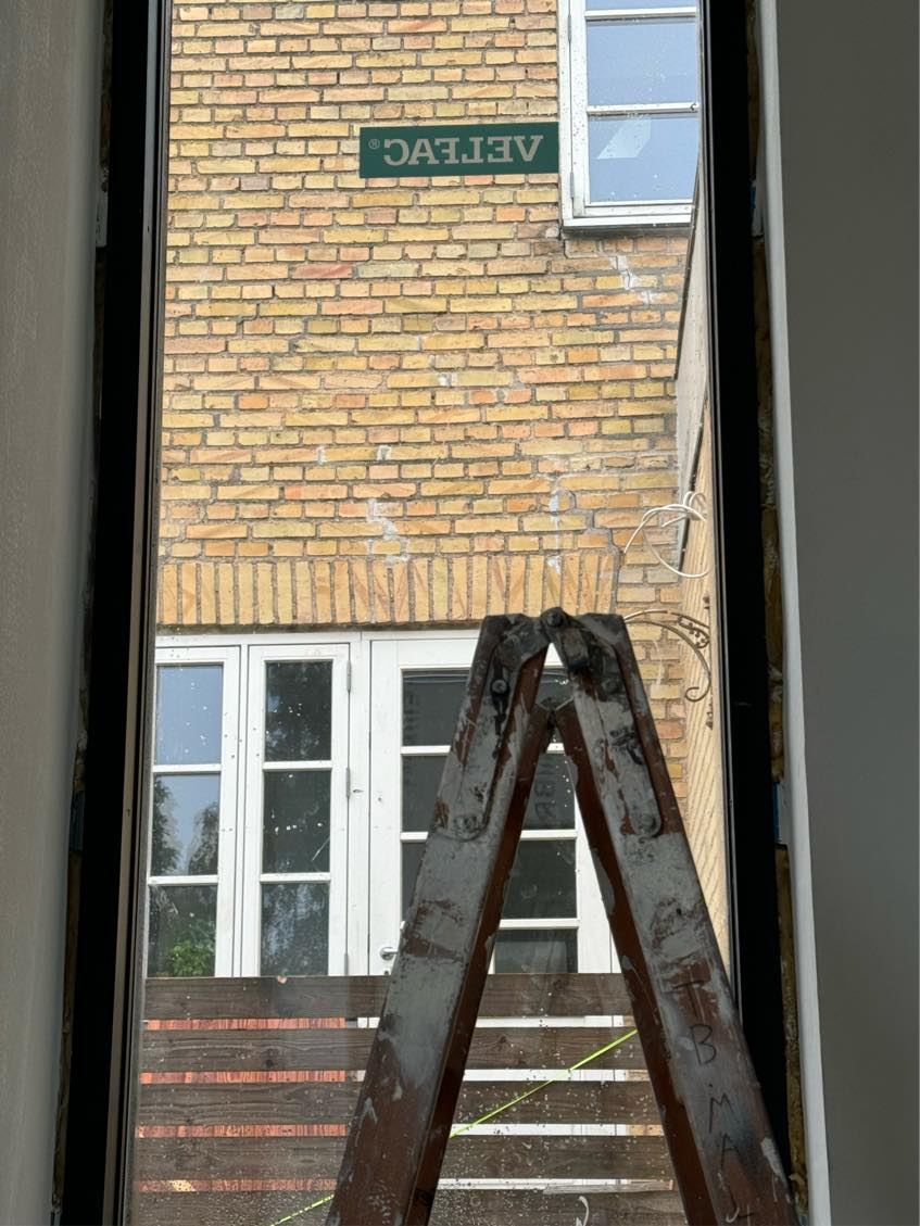 Fugekyndig til Fugning af 7 vinduer indvendig