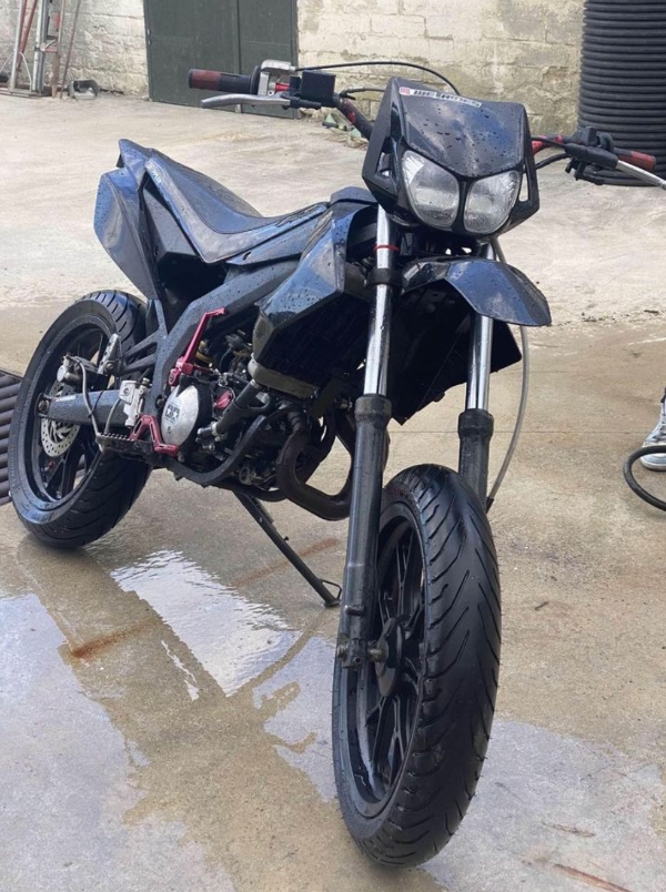 Knallert/Gearmaskine fragtet hjem