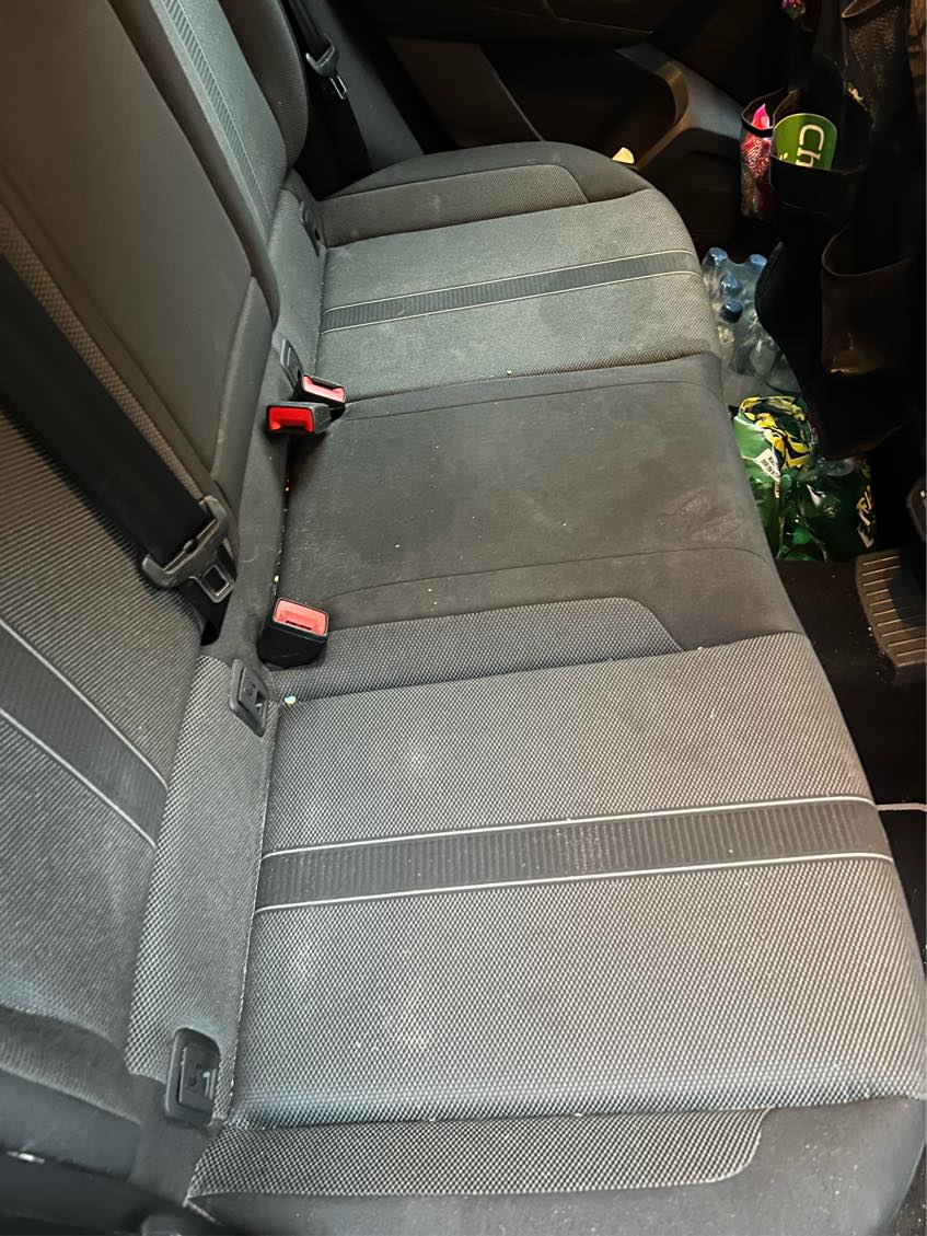 Indvendig rengøring af bil