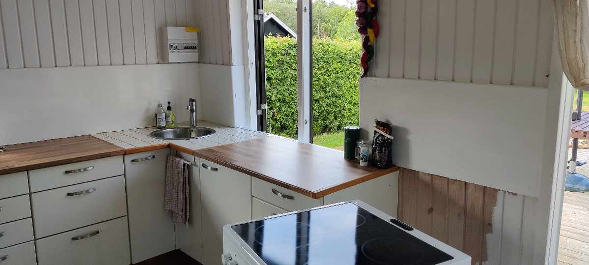 Tilslutte strøm til komfur.