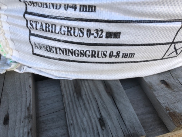 Fjernelse og fliselægning 30m²