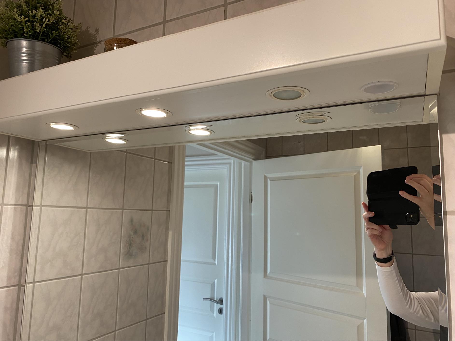 Udskiftning af pærer i loftspots