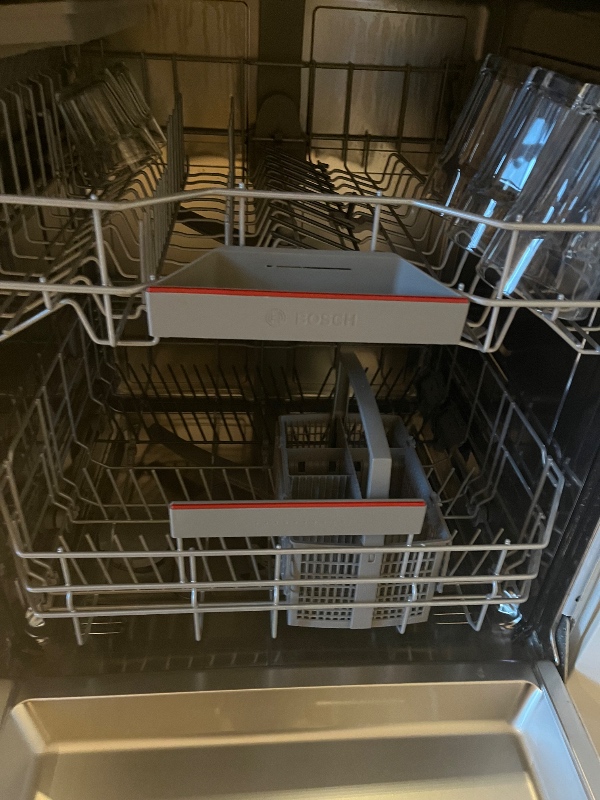 Afmontering og nedbæring af opvaskemaskine