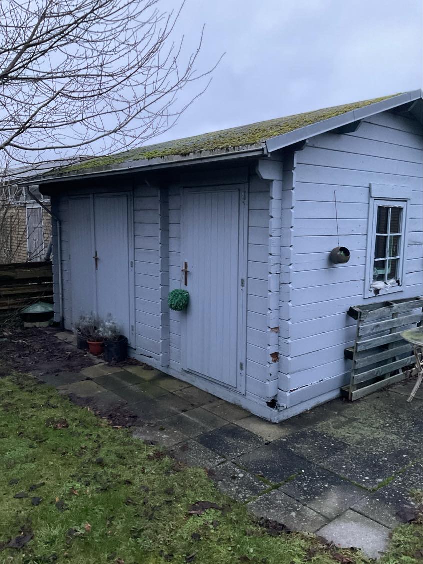 Nedrivning og fjernelse af redskabsskur