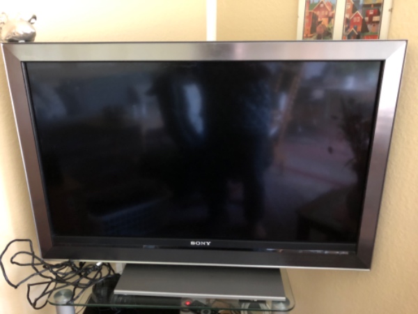 Montere TV på væggen