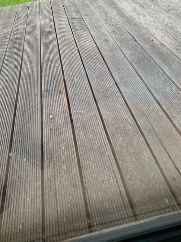 Slibning af træterrasse