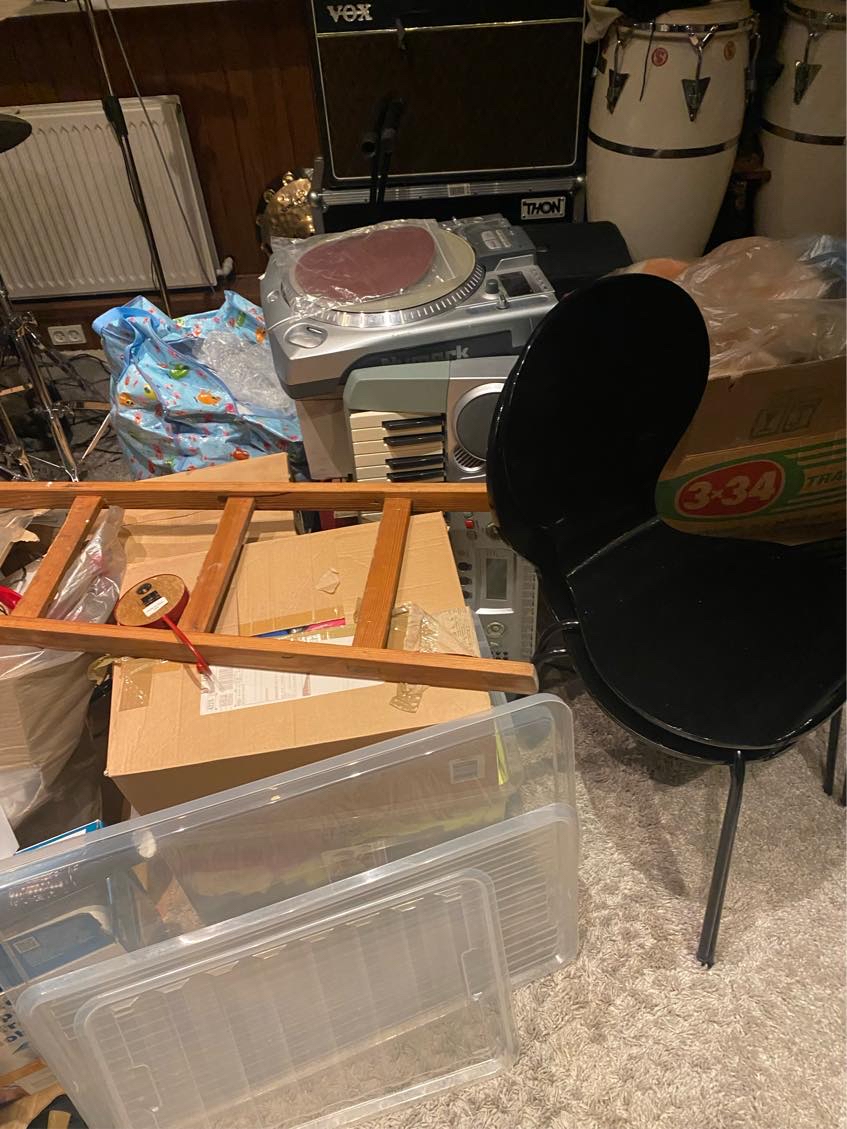 Afhentning af ting til losse plads