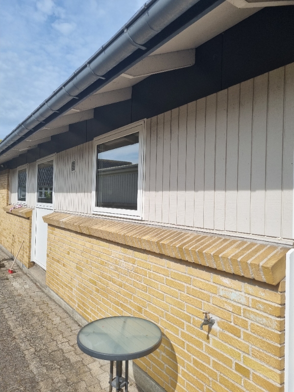 Male udendørs træværk og gavle