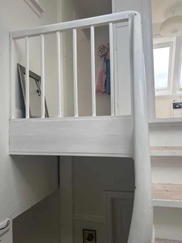 Maling af trappe og gelænder