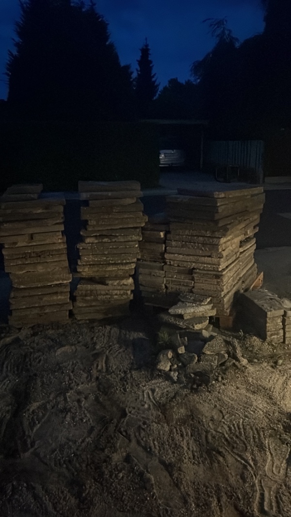 Havefliser skal smides ud