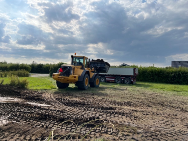 Fin planering af grund.