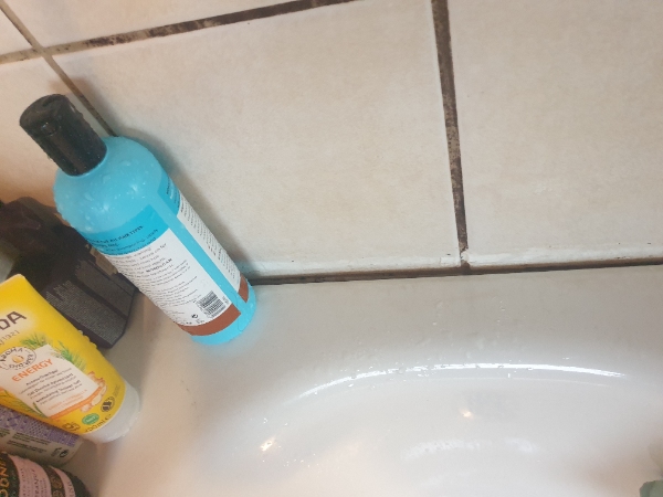 Søger VVS'er til hjælp til badekar