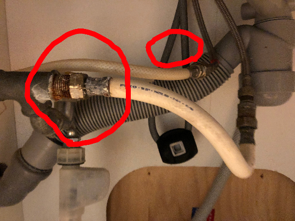 Utætheder under køkkenvask