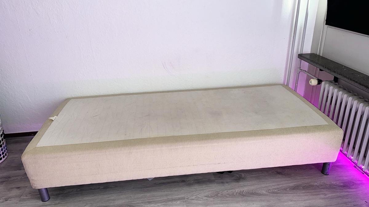 Afhentning af boxmadrasse