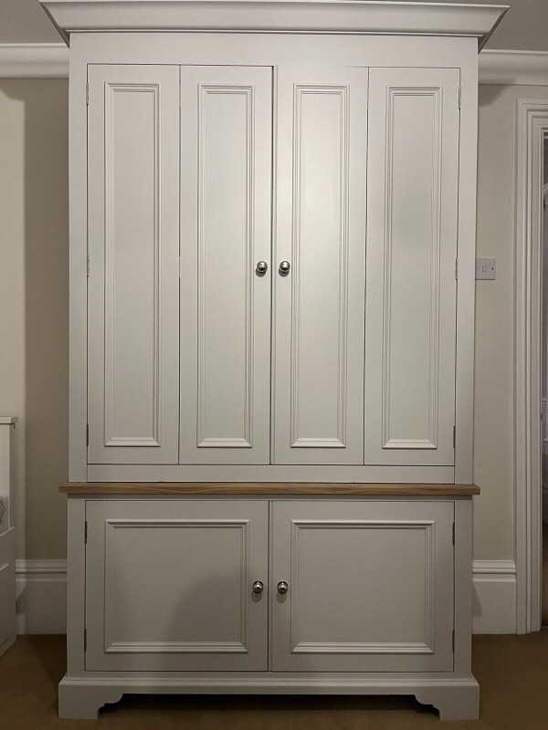 Byg 160 cm skab til at skjule computer arbejdsplads