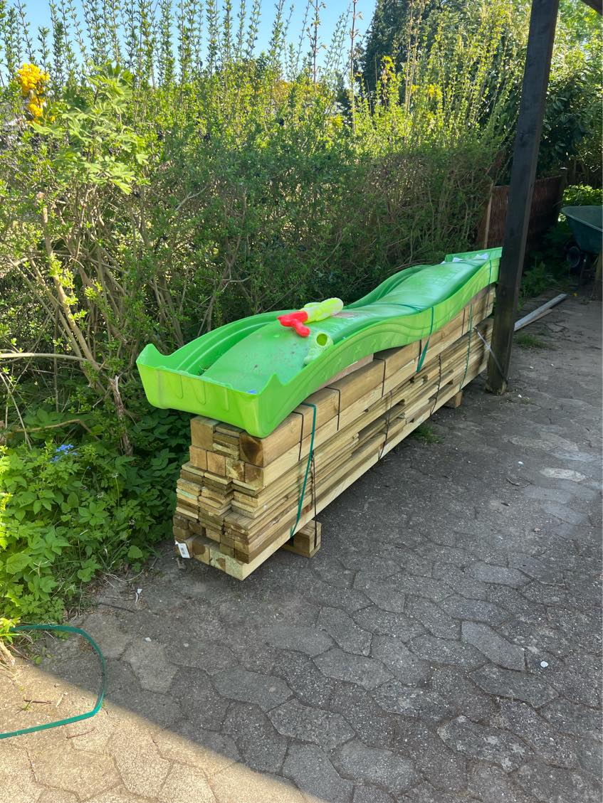 Montering af legetårn