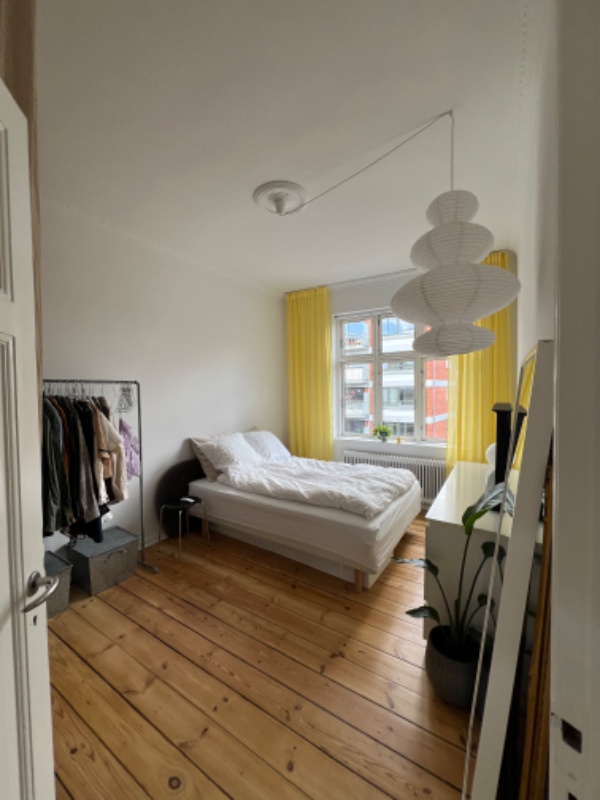 Rengøring af lejlighed efter gæster