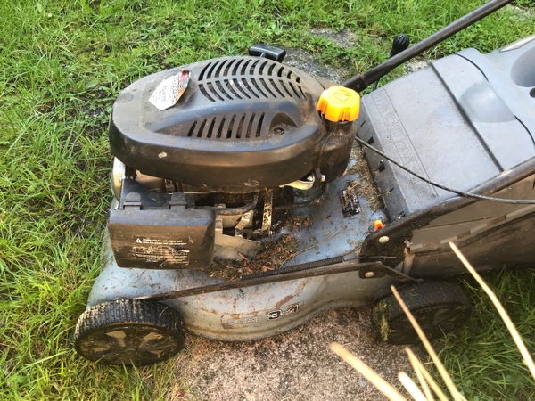 Reperation af plæneklipper