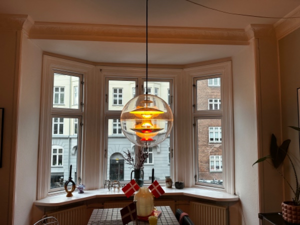 Sætte gardinskinne op