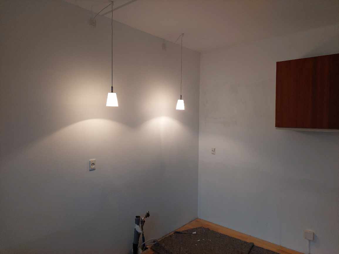 Montering af ikea køkken . Skabene er samlet så der skal kun sættes op og skæres ud til bordplade, vask og induktionsplade.