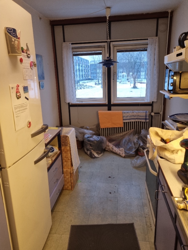 Rydde 2 værelser + køkken