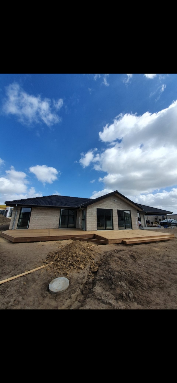 Slibe + oliering af termowood træterrasse